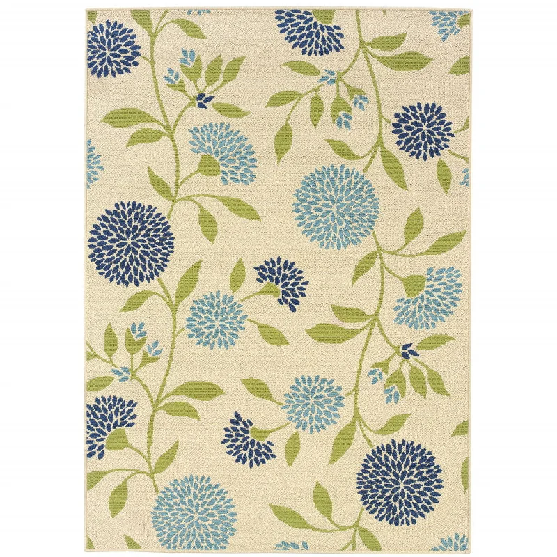 2' X 4' Floral Stain Resistant Area Rug Indoor & Outdoor - Ivory / Green