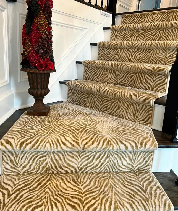 Boteti Stair Runner in Goldenwood