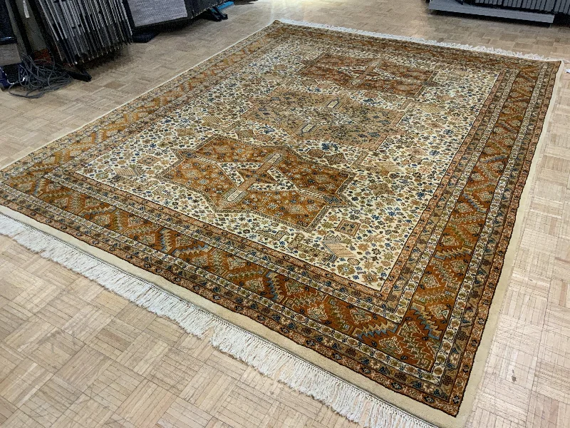 VINTAGE 9ft. x 11ft. TRANSITIONAL SHIRVAN