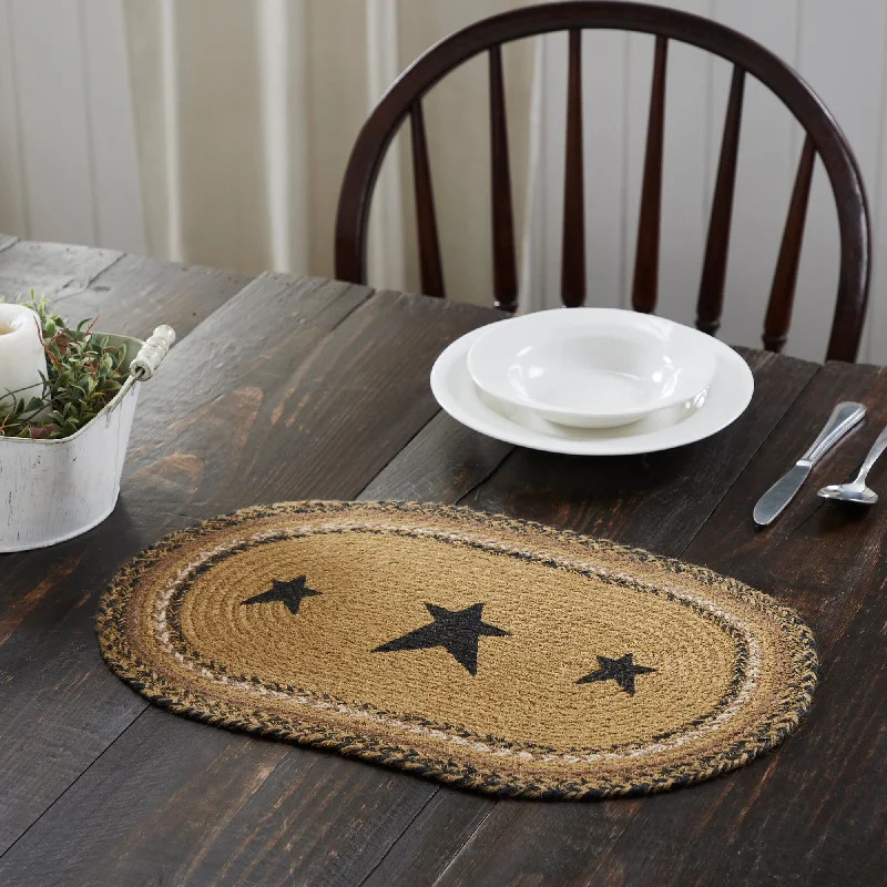 Kettle Grove Star Braided Oval Placemat 12x18"