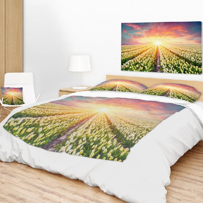 Designart 'Blooming White Tulips' Landscape Photo Throw Blanket