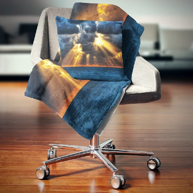 Designart 'Fight Between Dark and Light' Landscape Fleece Throw Blanket