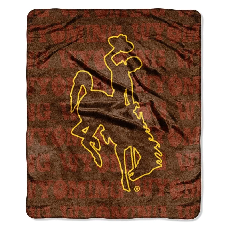 Wyoming Grunge Micro Fleece Blanket